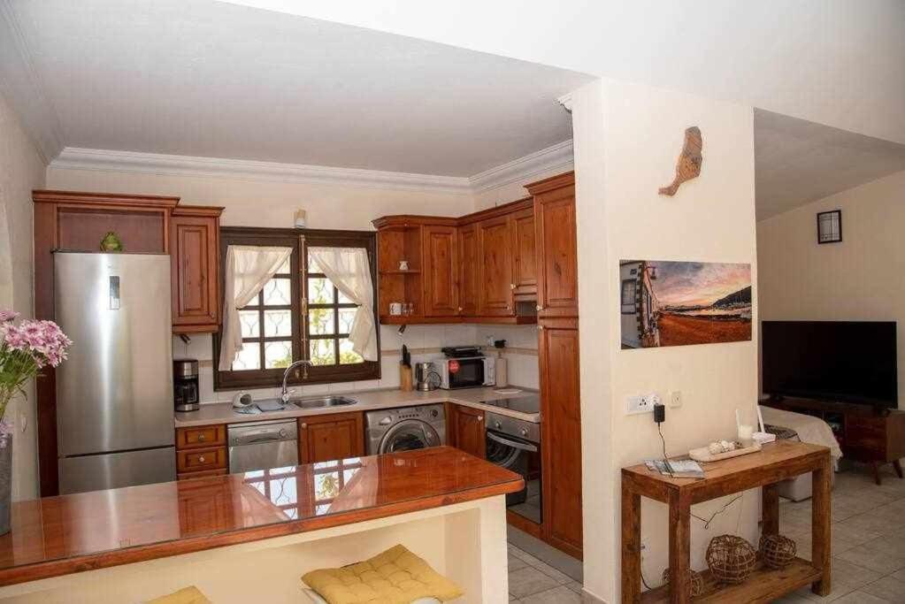 Aurora Mari Villa Your Dream Steps From The Ocean Shore Caleta De Fuste Ngoại thất bức ảnh